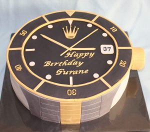 Bánh sinh nhật hình đồng hồ - mẫu bánh sinh nhật đẹp cho người yêu