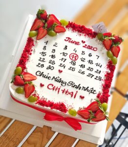 Bánh sinh nhật hình quyển lịch